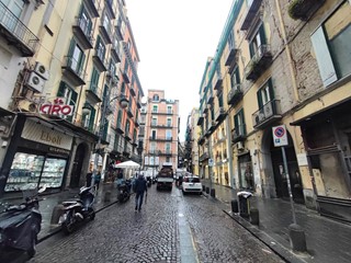 Monolocale in Affitto a Napoli, 1'400&euro;, 35 m², arredato