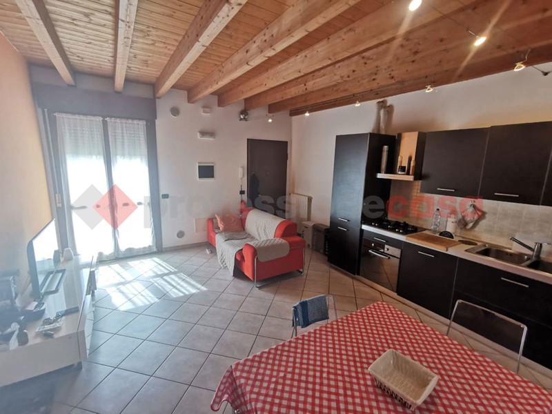 Bilocale in Affitto a Sanguinetto, 580&euro;, 60 m²