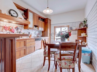 Appartamento in Vendita a Vignola, 650'000&euro;, 512 m², con Box