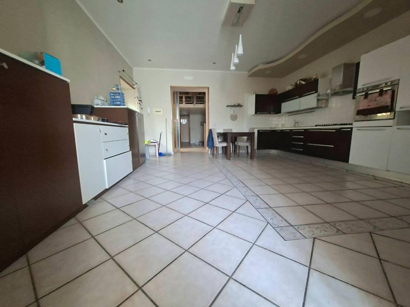Trilocale in Vendita a Torre Annunziata, 108'000&euro;, 117 m²