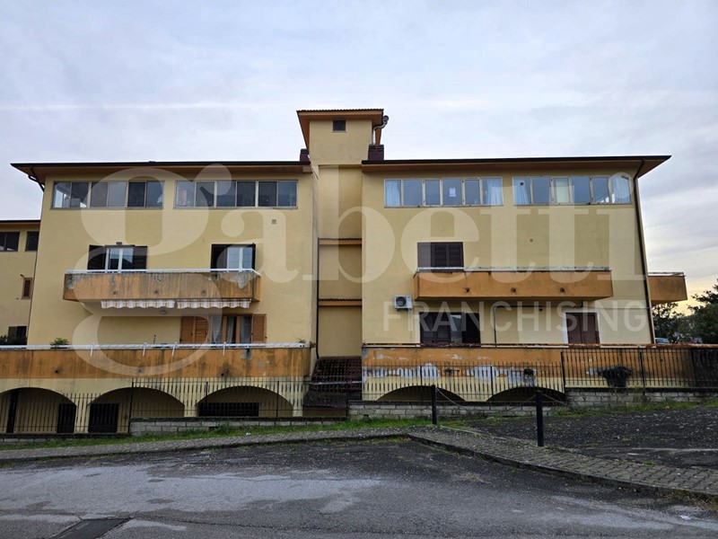 Trilocale in Vendita a Monteroduni, 75'000&euro;, 132 m², con Box