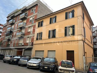Bilocale in Vendita a Bologna, 260'000&euro;, 42 m²