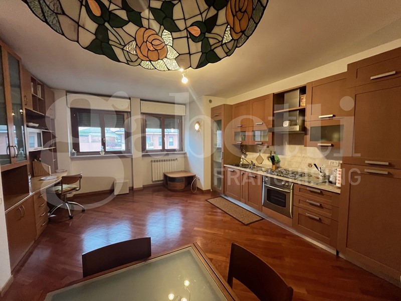 Bilocale in Affitto a Milano, 1'200&euro;, 69 m², arredato, con Box