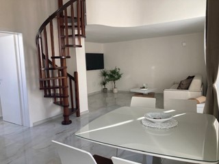 Trilocale in Affitto a Brindisi, 1'000&euro;, 80 m², arredato