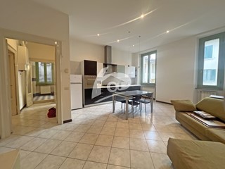 Trilocale in Affitto a Laveno Mombello, 800&euro;, 80 m²