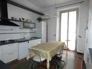 Appartamento in Affitto a Genova, zona Carignano, 1'000&euro;, 129 m²