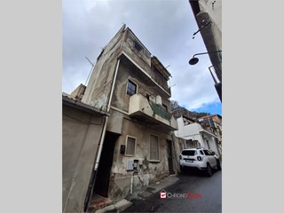 Trilocale in Vendita a Messina, 19'000&euro;, 50 m²