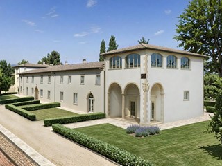 Appartamento in Vendita a Gambassi Terme, zona Badia a Cerreto, 320'000&euro;, 140 m²