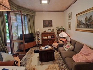 Appartamento in Vendita a Viareggio, 500'000&euro;, 90 m², arredato