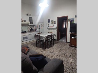 Quadrilocale in Vendita a Castelfranco di Sotto, 60'000&euro;, 90 m², arredato