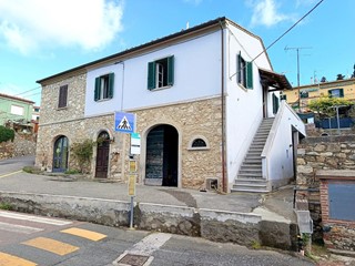 Quadrilocale in Vendita a Rosignano Marittimo, 155'000&euro;, 100 m²