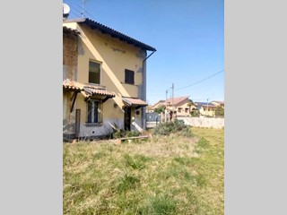 Quadrilocale in Vendita a Castelnovetto, 14'479&euro;, 80 m²