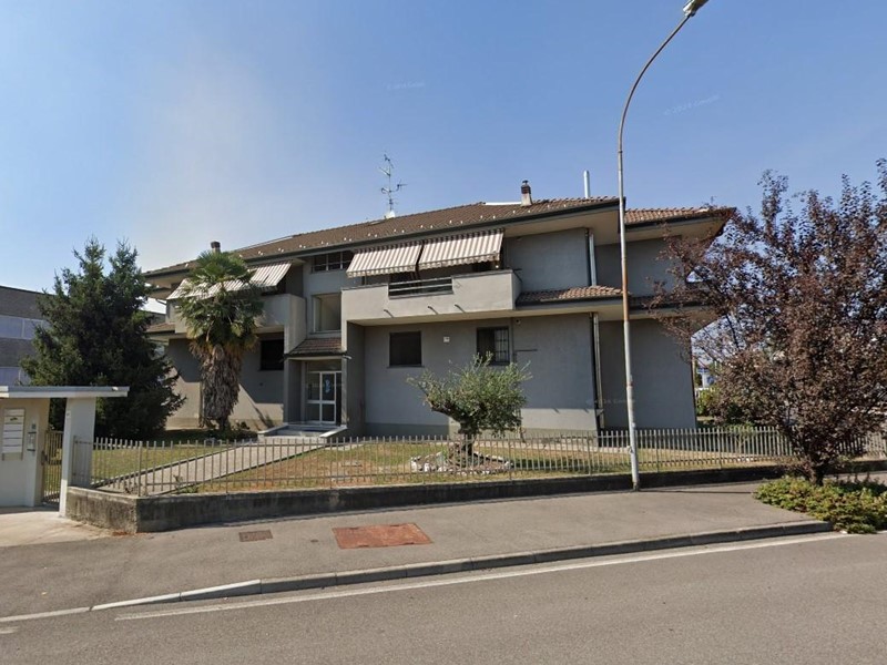 Quadrilocale in Vendita a Solaro, 60'300&euro;, 90 m²