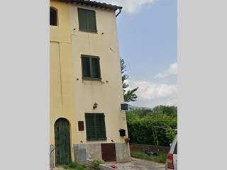Quadrilocale in Vendita a Capannori, 75'664&euro;, 125 m²