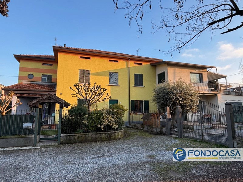 Trilocale in Vendita a Palazzolo sull'Oglio, 115'000&euro;, 90 m²