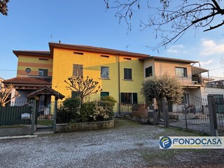 Trilocale in Vendita a Palazzolo sull'Oglio, 115'000&euro;, 90 m²