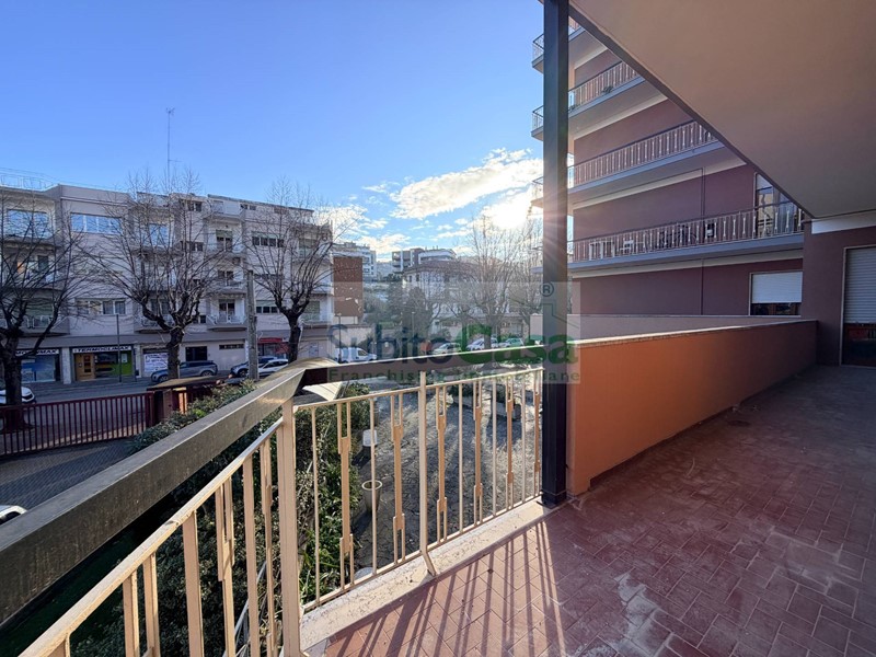 Trilocale in Affitto a Chieti, 600&euro;, 114 m²