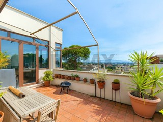 Attico in Vendita a Roma, 550'000&euro;, 180 m²