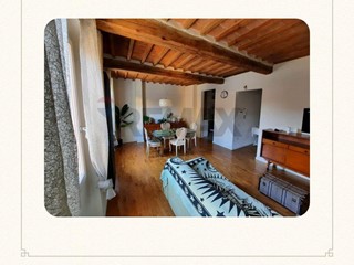 Quadrilocale in Vendita a San Giovanni Valdarno, 129'000&euro;, 76 m²