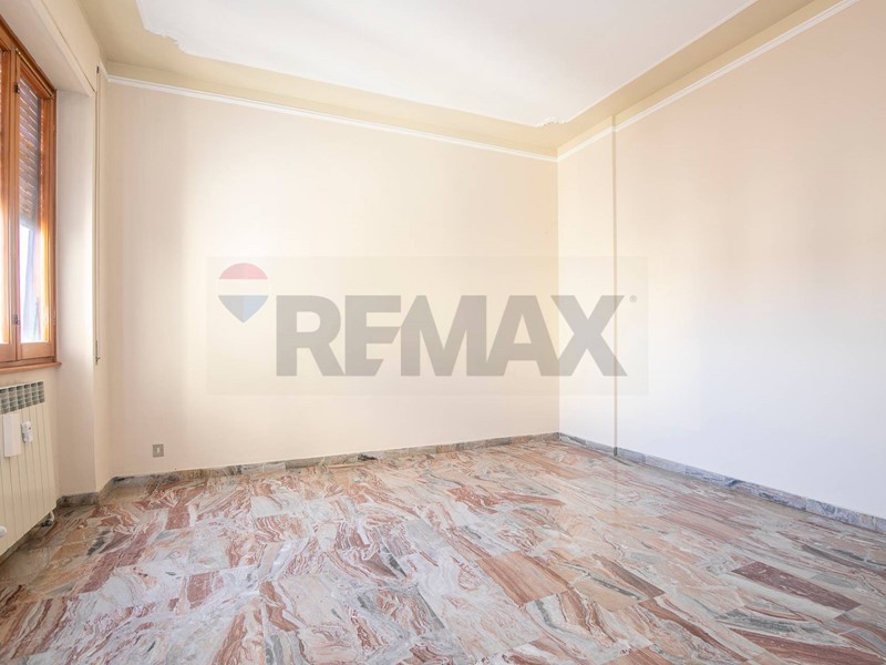Appartamento in Vendita a Novi Ligure, 75'000&euro;, 140 m²