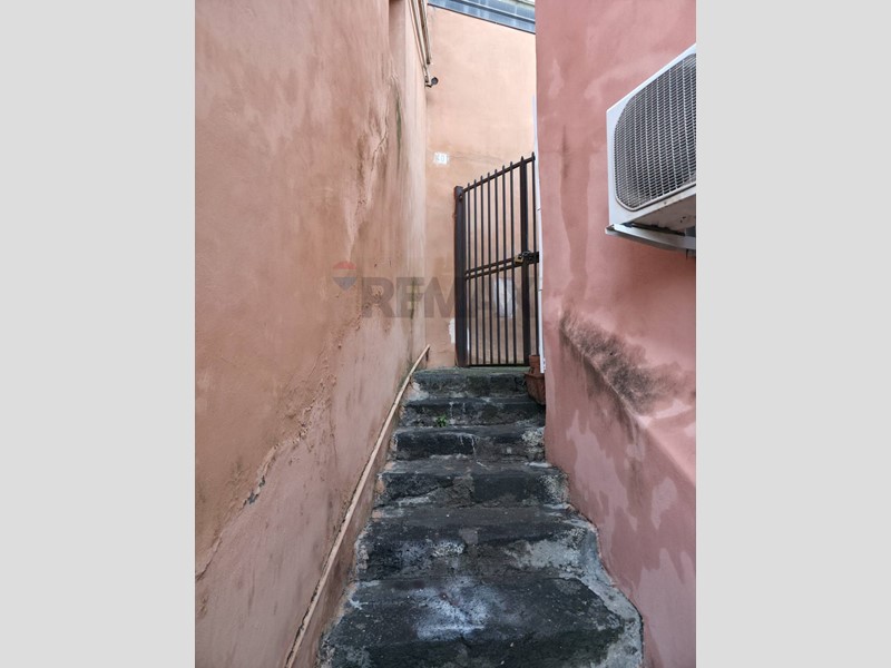 Appartamento in Vendita a Paternò, 25'000&euro;, 150 m²
