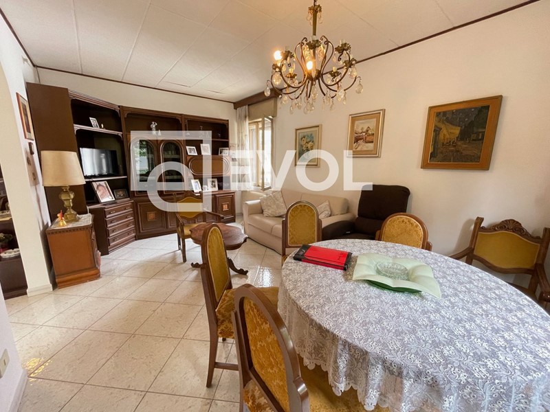 Appartamento in Vendita a Lignano Sabbiadoro, 270'000&euro;, 99 m²