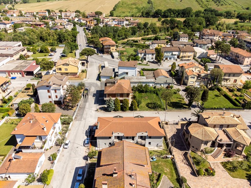 Trilocale in Vendita a Ostra, 142'000&euro;, 99 m²