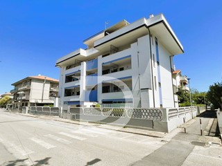 Trilocale in Vendita a Silvi, 150'000&euro;, 100 m²