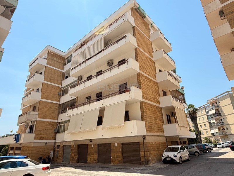Appartamento in Vendita a Siracusa, 130'000&euro;, 108 m²