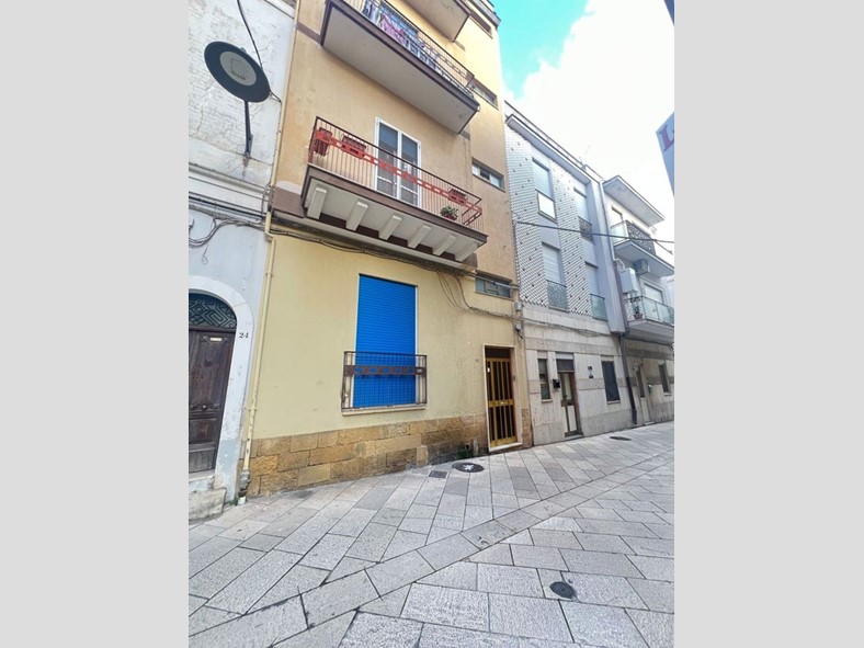 Trilocale in Affitto a Brindisi, 650&euro;, 60 m², arredato
