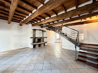 Appartamento in Vendita a Faenza, 400'000&euro;, 238 m², con Box