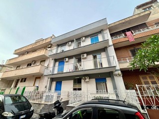 Trilocale in Vendita a Palermo, 85'000&euro;, 110 m²