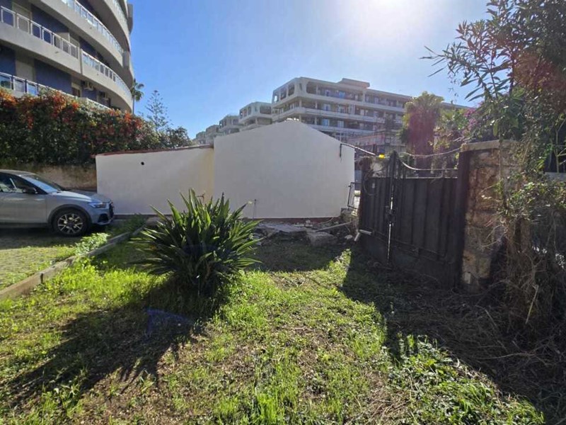 Monolocale in Vendita a Siracusa, zona Scala Greca-Pizzuta, 36'000&euro;, 45 m²