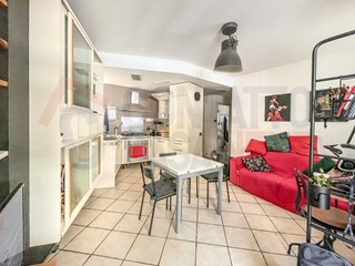 Quadrilocale in Vendita a Jesi, zona ZONA 1B, 140'000&euro;, 92 m², con Box