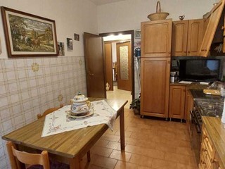 Appartamento in Vendita a Asciano, 108'000&euro;, 110 m², arredato, con Box