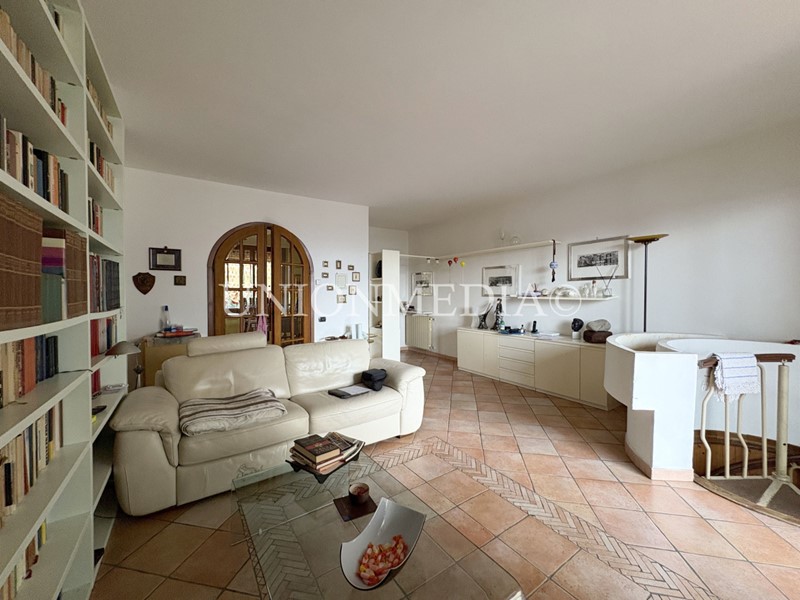 Appartamento in Vendita a Aulla, 140'000&euro;, 143 m²