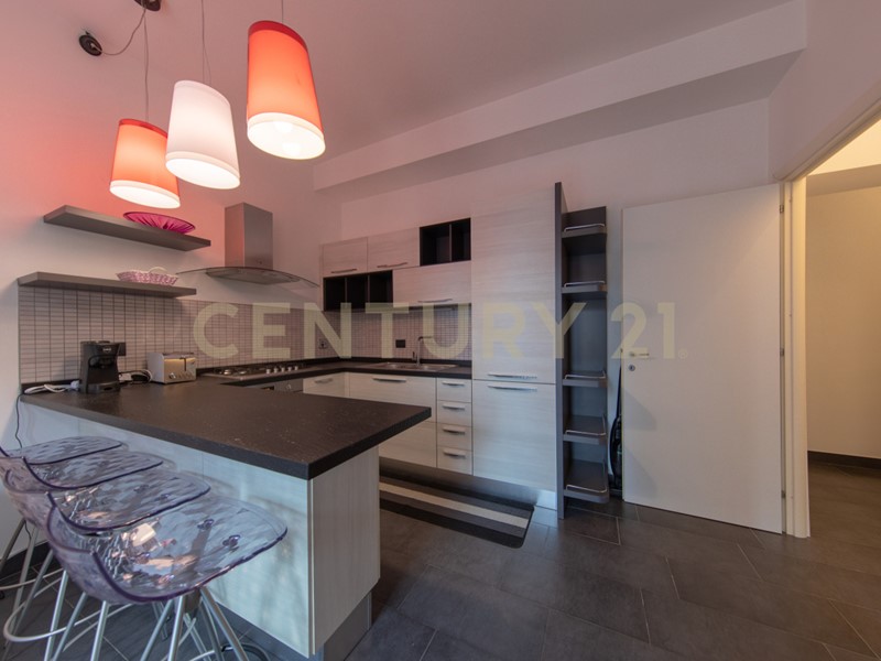 Trilocale in Vendita a Roma, 195'000&euro;, 48 m², arredato