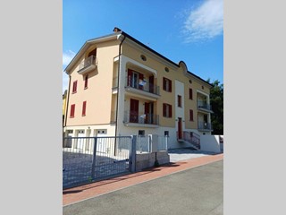 Bilocale in Vendita a Medesano, zona Ramiola, 145'000&euro;, 60 m²