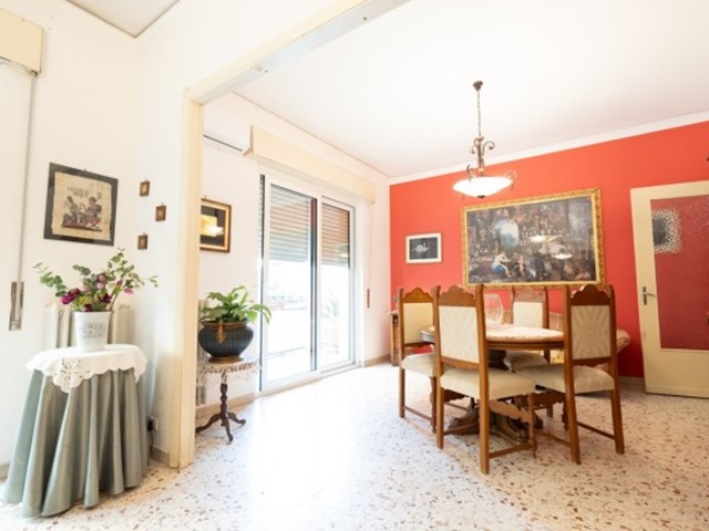 Appartamento in Vendita a Catania, zona BORGO, 260'000&euro;, 159 m²