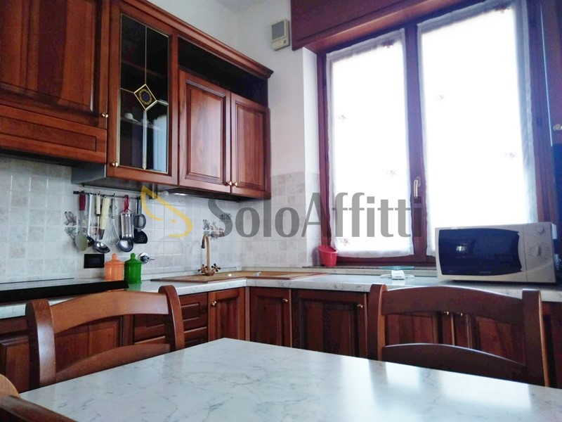 Quadrilocale in Affitto a Borgaro Torinese, zona Via Italia, 100 m², arredato