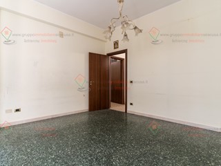 Quadrilocale in Vendita a Siracusa, zona Adda Gelone Timoleonte, 99'000&euro;, 91 m²