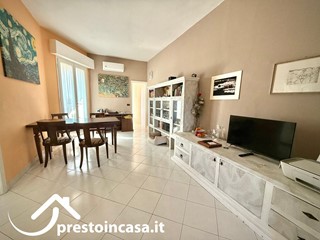 Appartamento in Vendita a Viareggio, 339'000&euro;, 87 m²