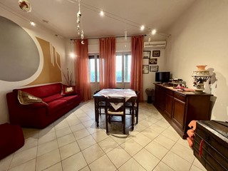 Quadrilocale in Vendita a Lajatico, 138'000&euro;, 97 m², arredato