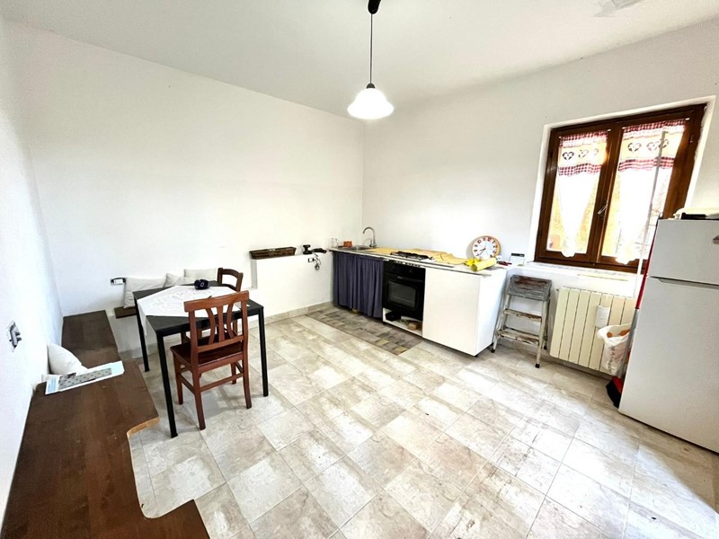 Bilocale in Vendita a Massa, 140'000&euro;, 50 m²