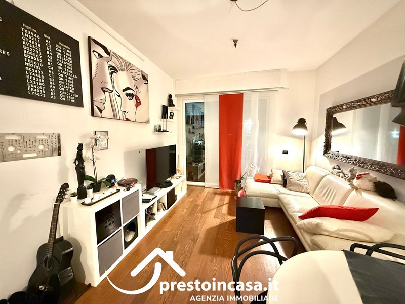 Trilocale in Vendita a Viareggio, 255'000&euro;, 72 m², arredato