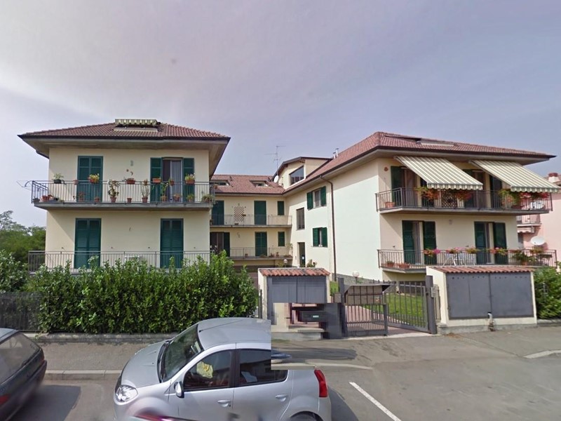 Quadrilocale in Vendita a Santa Cristina e Bissone, 37'125&euro;, 100 m², con Box