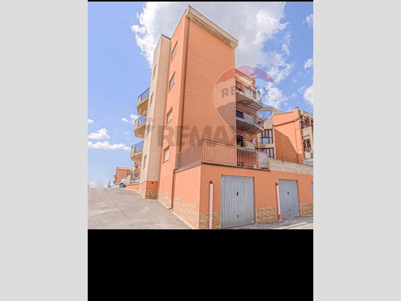 Monolocale in Vendita a Caltagirone, 28'000&euro;, 34 m²