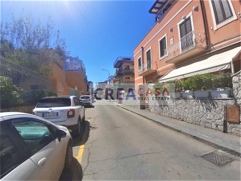 Bilocale in Vendita a Giardini Naxos, 145'000&euro;, 45 m²