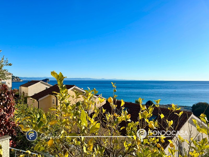 Bilocale in Vendita a Spotorno, 495'000&euro;, 65 m²