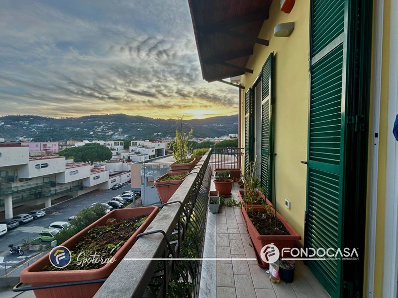 Appartamento in Vendita a Spotorno, 740'000&euro;, 184 m²